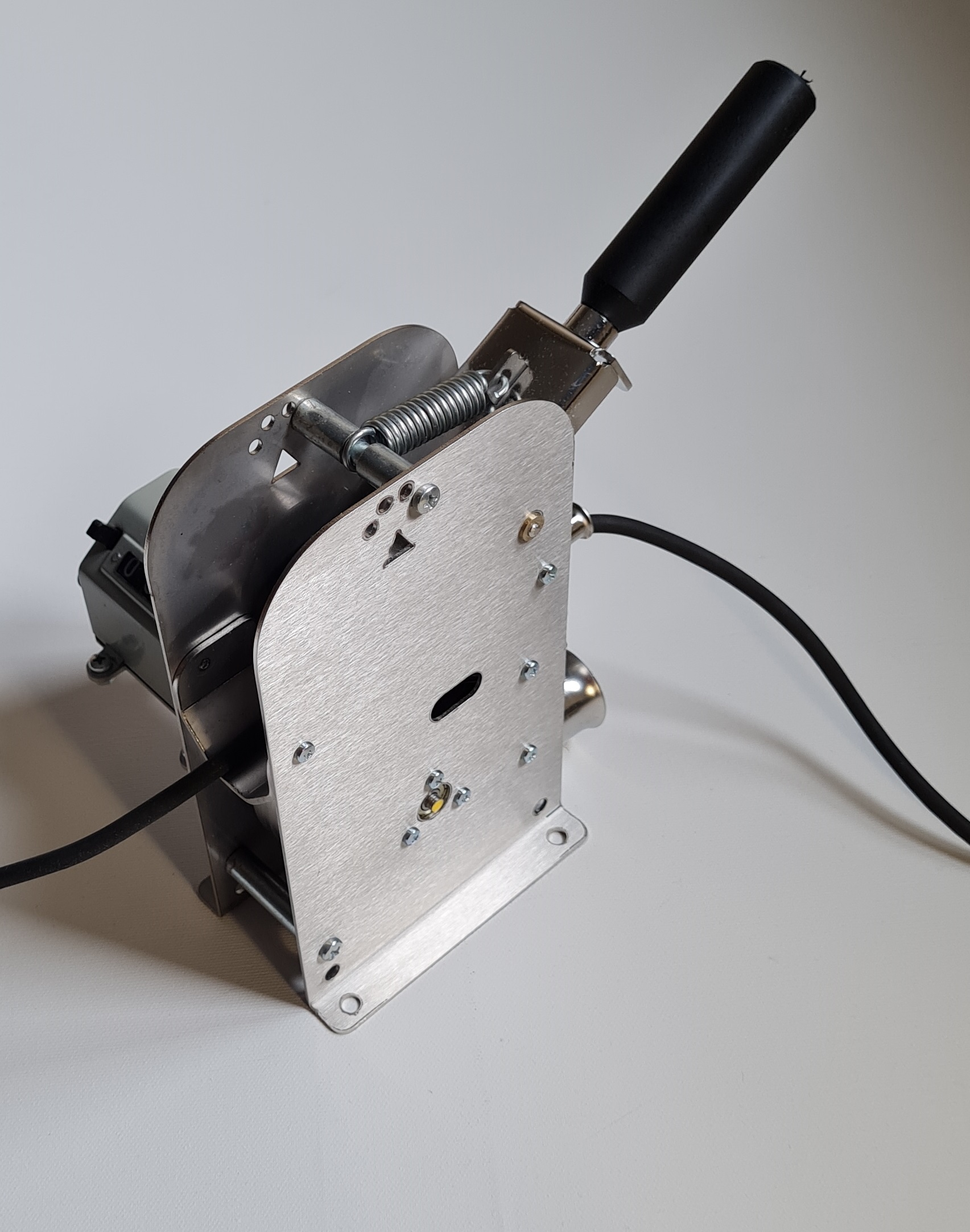 Wire cable length counter metric type with polyurethane wheel - Image 3